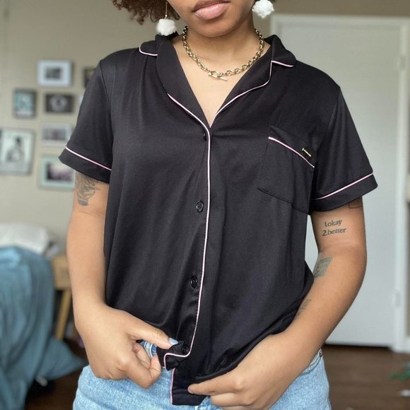 BLACK/PINK BCBMAZAZRIA PAJAMA TOP - Picture 4 of 5